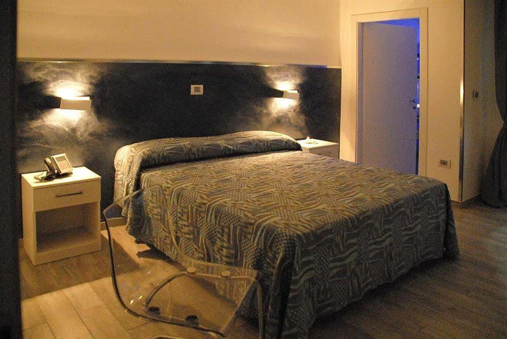Posto Rosso Orlando B&B מראה חיצוני תמונה